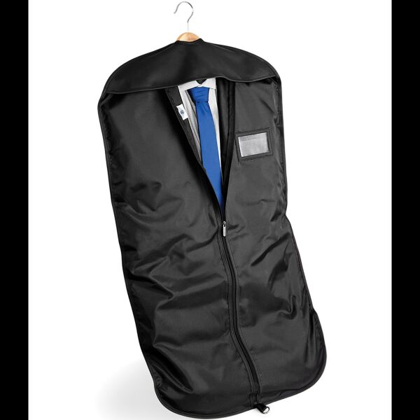 Quadra Suit Cover Thumbnail
